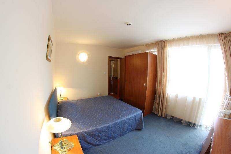 Italia Hotel 네세부르 외부 사진