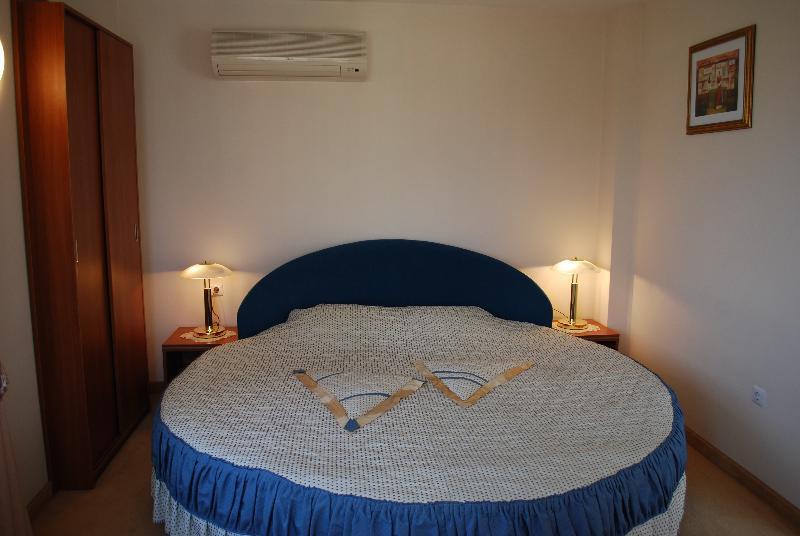 Italia Hotel 네세부르 외부 사진